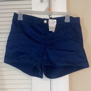 🔹H&M roll cuff navy blue jean shorts 🔹